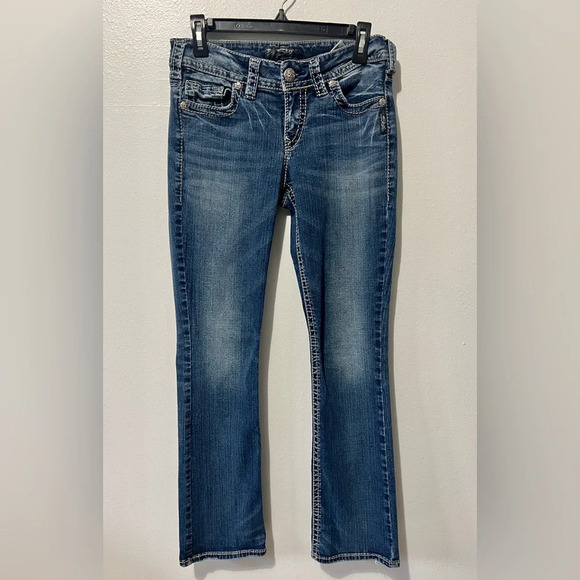 Silver Suki Mid Slim Bootcut Denim Jean - Size 28 - Picture 3 of 12
